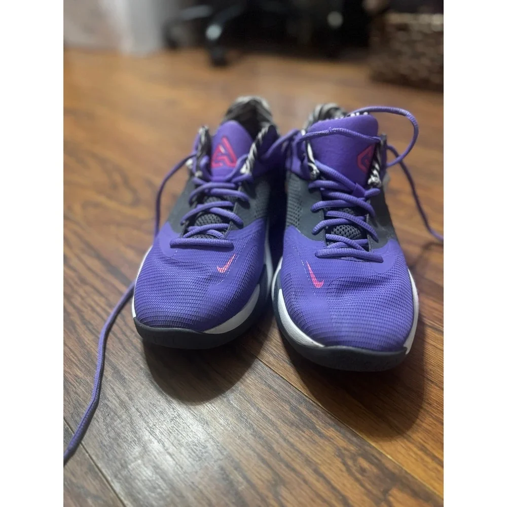 Nike Zoom Freak 4 Lightning Purple Black Pink DO9680-500 -‎ Size 8